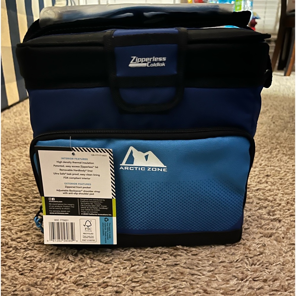 Artic zone zipperless cooler